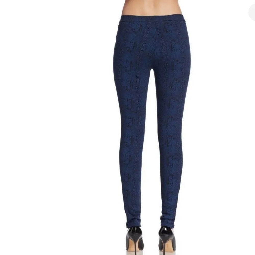 JOIE Keena Snake Skin Print Blue & Black Legging Sz M - Picture 2 of 11